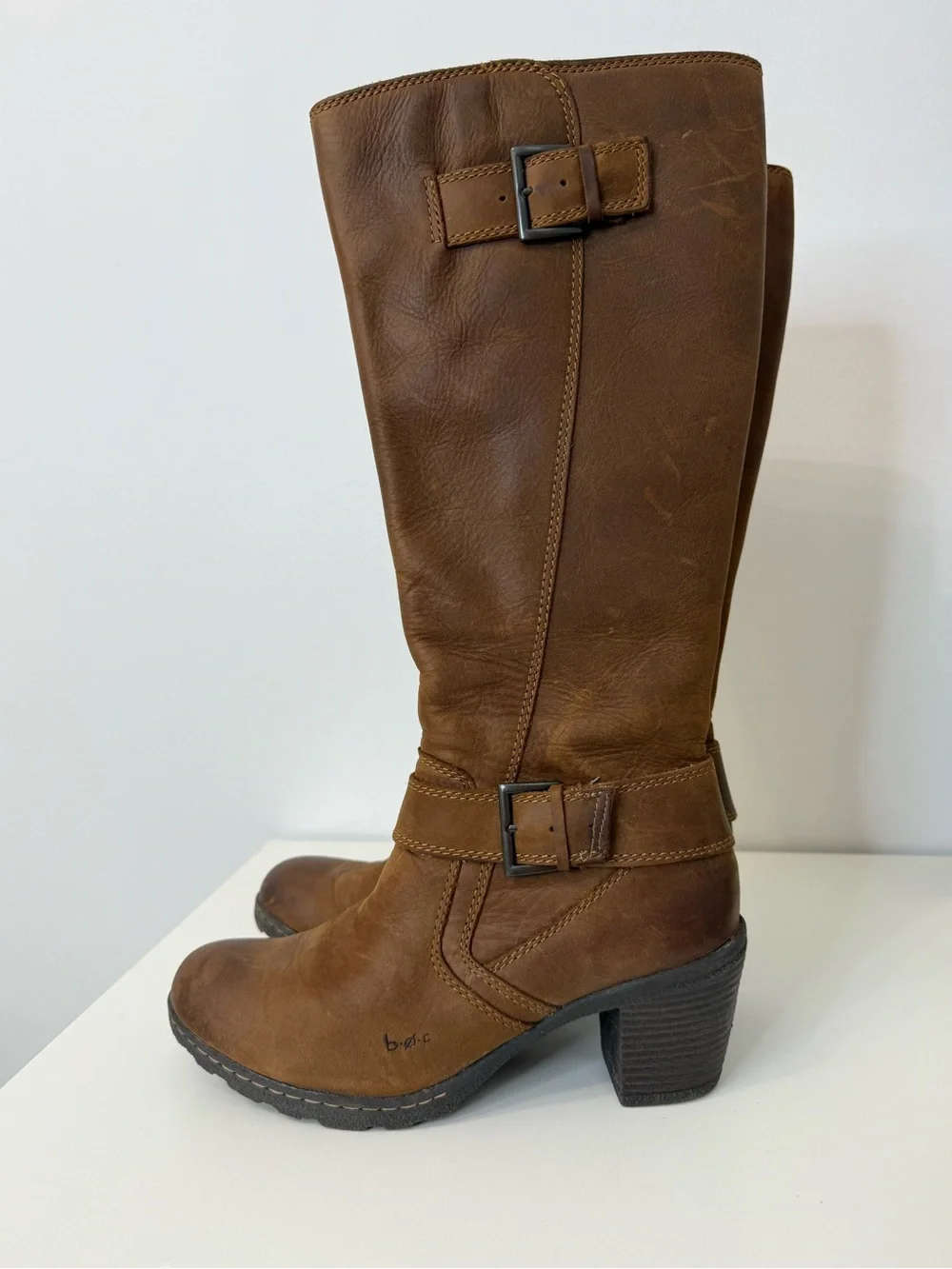 B.O.C. Distressed Brown Leather Buckle Riding Boots Stacked Block Heel Size 9.5
